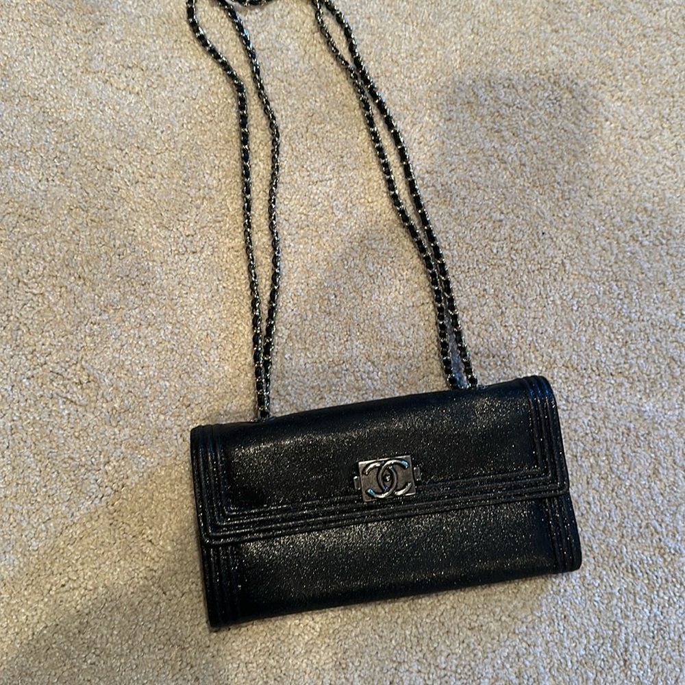 Chanel wallet on a chain